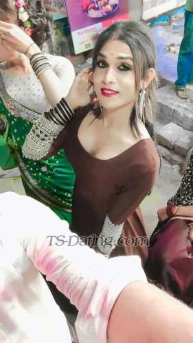 trans girl Amritats 0644675