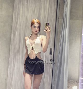 trans girl Amyscarlet 5060265