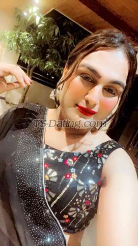 trans girl Anaayabhatia 0652032