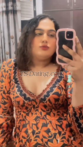 trans girl Anaayabhatia 8403454