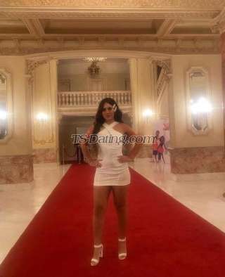 trans girl AnahideOsma 2922052