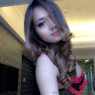 trans girl Analeightan 2373738 trans girl Analeightan 2373738