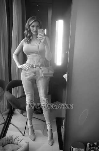 trans girl Andie 9862805