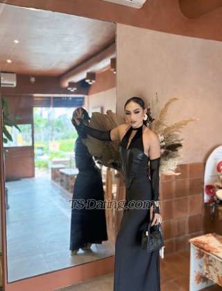 trans girl Andina 2157754