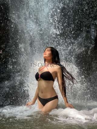 trans girl AngelMariano 0628697