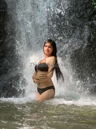 trans girl AngelMariano 0628780