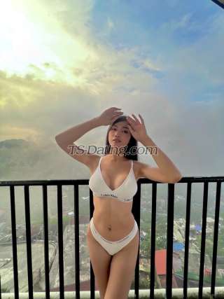 trans girl AngelMariano 0628881