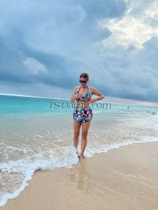 trans girl AngelTopDom 7748005