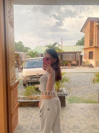 trans girl AngelikaLim 8583445