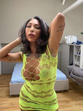 trans girl Angelina23cm 0457690