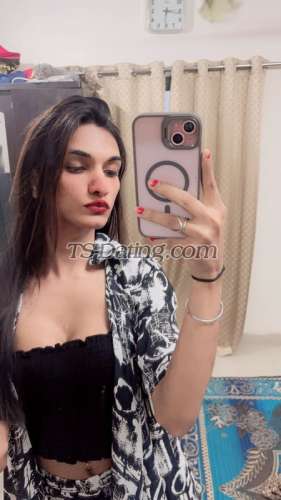 trans girl Ankyhott 0519374