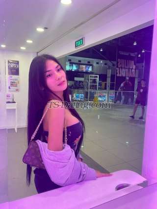 trans girl Ann21 0016427