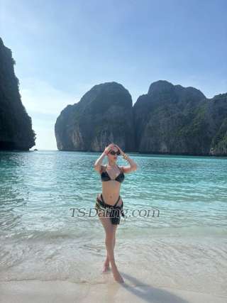 trans girl AnnaLuisa 1206586 trans girl AnnaLuisa 1206586