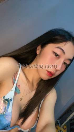 trans girl Annesalonga11 1019980