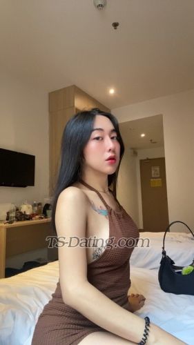 trans girl Annesalonga11 6471265