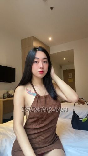 trans girl Annesalonga11 6471288