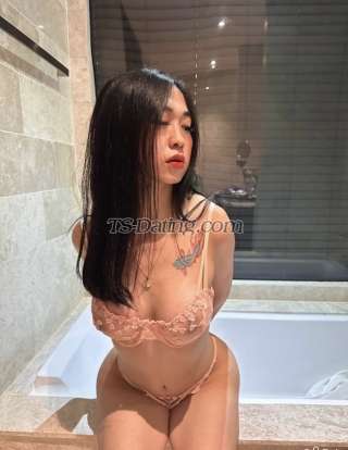 trans girl Annesalonga11 6803435