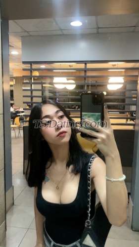 trans girl Annesalonga11 9020272