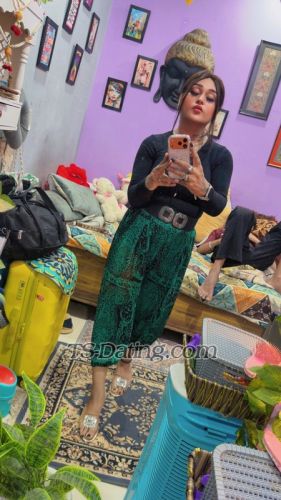 trans girl Anshikaa 0348916