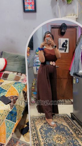 trans girl Anshikaa 0777361