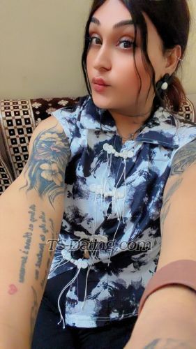 trans girl Anshikaa 2124285