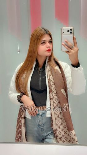 trans girl Anuuchauhan 9736172