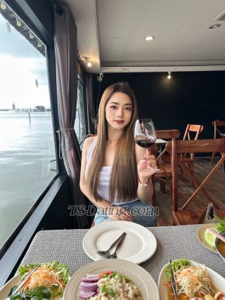 trans girl Aprilzc 3377011