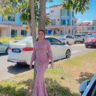 trans girl ArianaRose 5935926