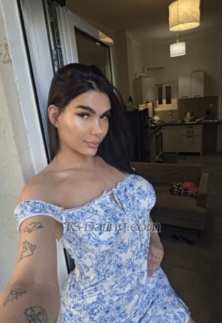 trans girl Ariellereis 2606245