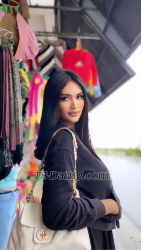 trans girl AstridVega 2402521