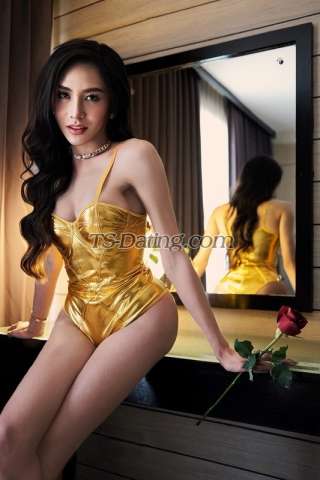 trans girl Tsaubrey 7561362