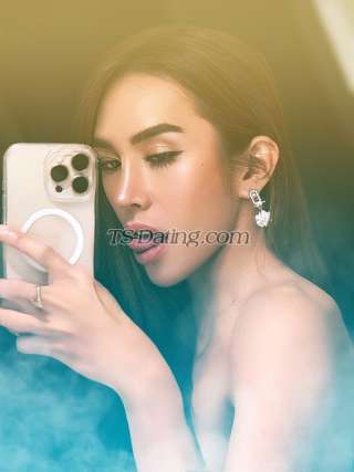 trans girl Tsaubrey 7771380