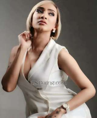 trans girl Aurel25 2198471