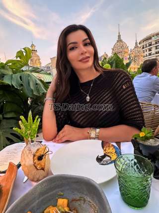 trans girl Aurelia 7627349