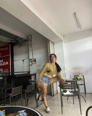 trans girl Aurelregard 7209985