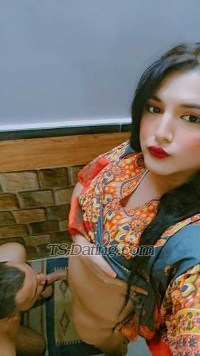 trans girl AyraKhan 5471559