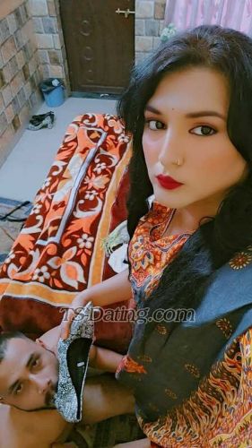 trans girl AyraKhan 5471682