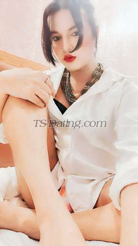 trans girl AyraKhan 5474230