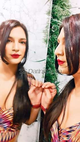 trans girl AyraKhan 5609590