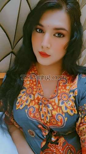trans girl AyraKhan 9252394