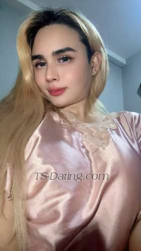 trans girl AyuRaudah 1620775