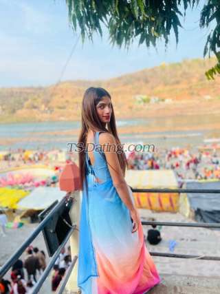 trans girl AyushiRoy 6221988