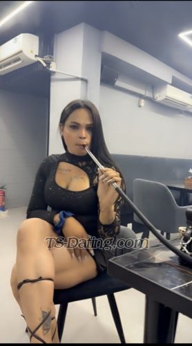 trans girl Ayzel 1916425