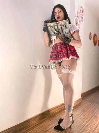 trans girl aahanaroy 4042056