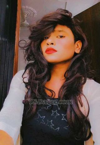 trans girl aditipd 1738178