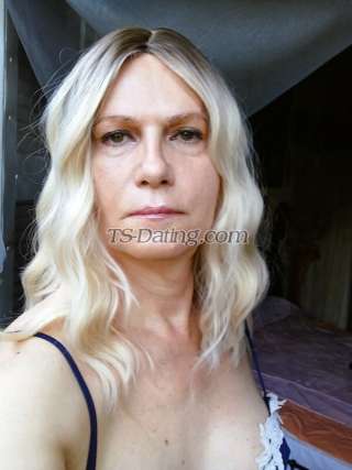trans girl aliki_trans 3811845