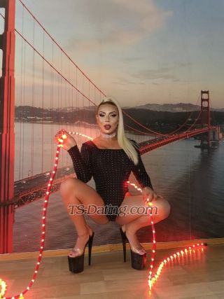 trans girl andrea1819 1375419