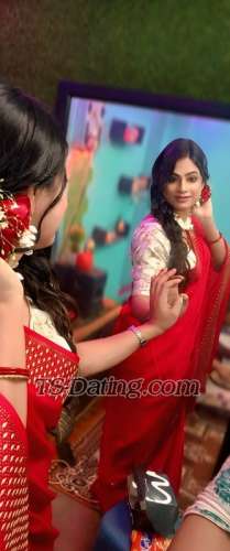 trans girl arohi92 0498102