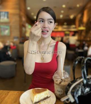 trans girl ayessa 1730303