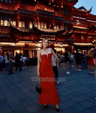 trans girl BIGcockTSKawa 0906694